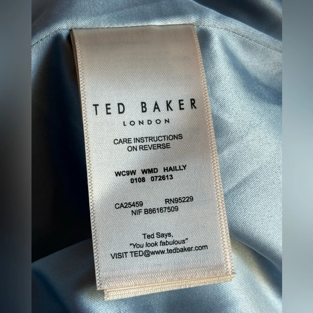 🛍️🛍️ HOST PICK 🎁 TED BAKER Hailly Raspberry-Ripple-Print Off-the-Shoulde… - Picture 13 of 13